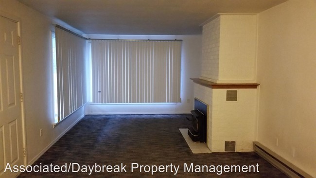 Building Photo - 8501 Tieton Dr