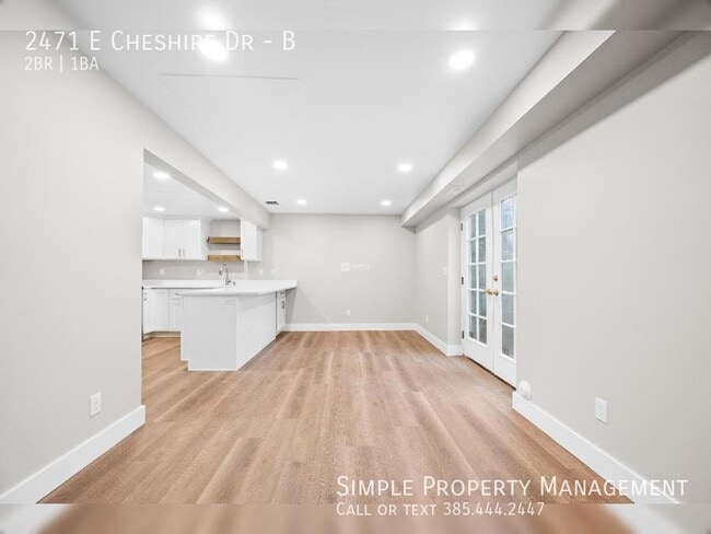 Building Photo - 2471 Cheshire Dr