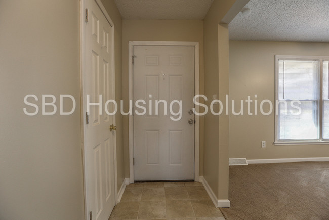 Building Photo - 4115 Hawthorne Ave