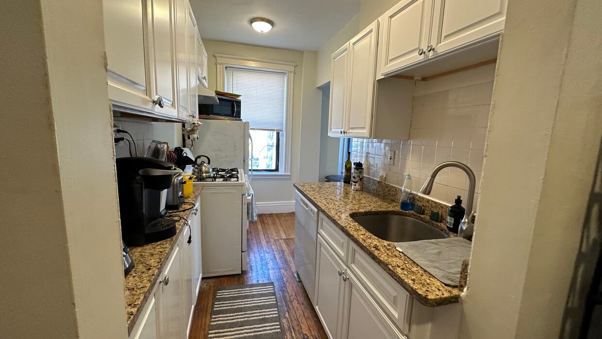 54 Queensberry St, Boston, MA 02215 Apartments in Boston, MA