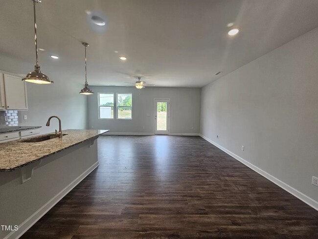 Building Photo - 67 Village Edge Dr