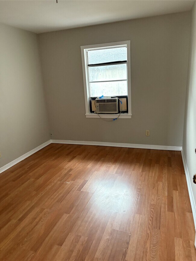 Foto del edificio - 1215 8th St