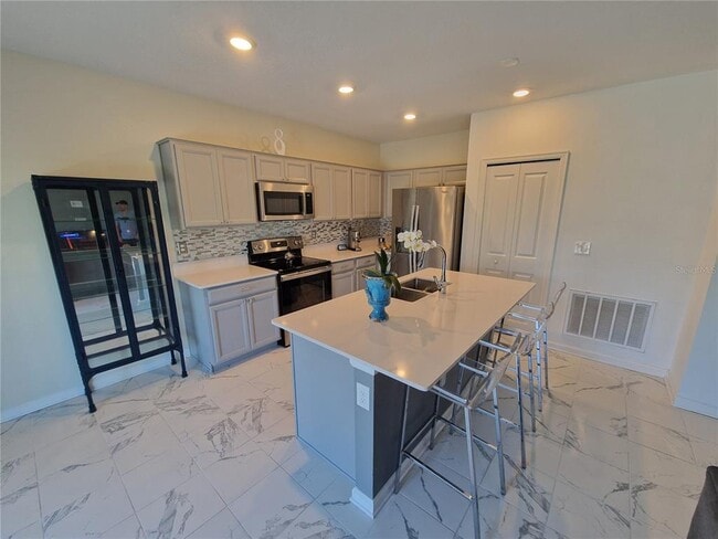 Building Photo - 500 Taurus Ln