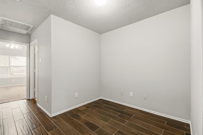 Foto del edificio - 13107 Peppergate Ln