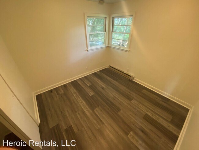 Building Photo - 1 br, 1 bath House - 105 Wilson St.