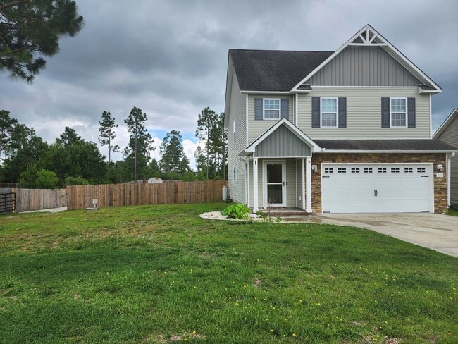 Building Photo - 208 Lockwood Ct