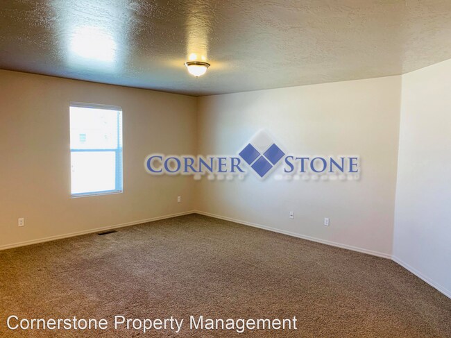 Foto del edificio - 3 br, 2 bath House - 4691 N Price Ave