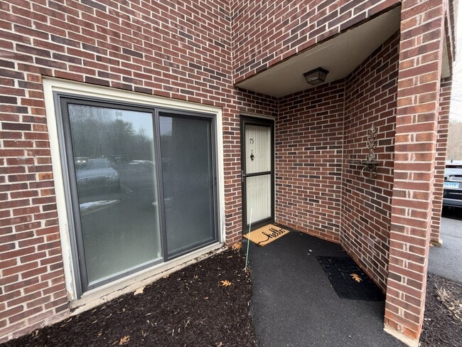 Building Photo - 295 Redstone Hill Rd