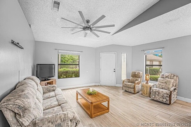Building Photo - 2826 Stoneway Ln