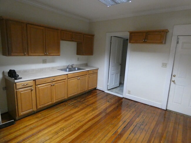 Building Photo - 426 Maryland Ave