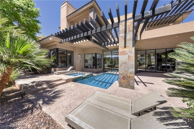 Building Photo - 1501 Foothills Village Dr