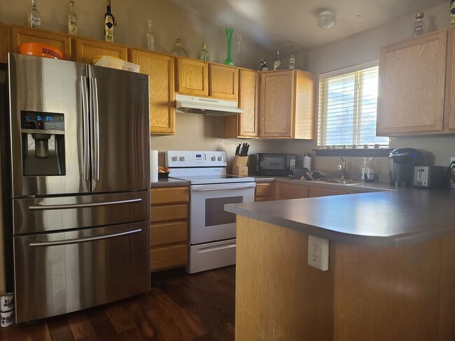 Building Photo - 6766 Mountain Aura Dr