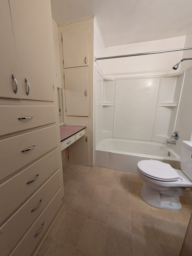 Building Photo - NAB