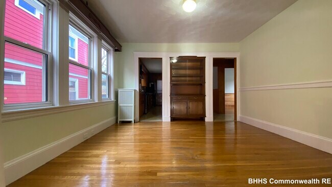 Building Photo - 42 Irvington Rd
