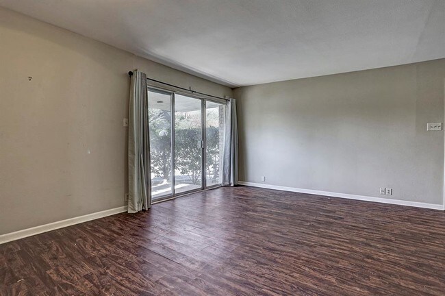 Foto del edificio - 513 S Post Oak Ln