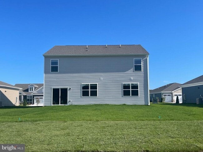 Building Photo - 33016 Blue Iris Rd