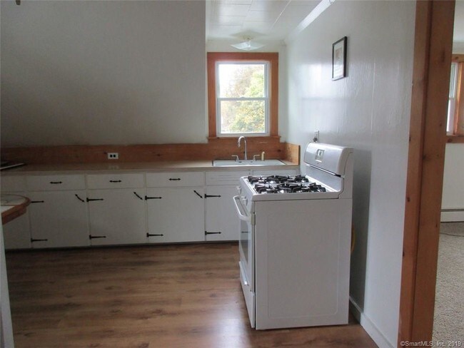 Foto del edificio - 220 New Litchfield St