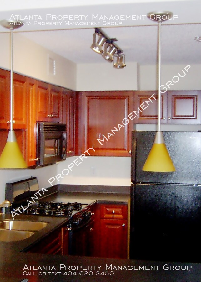 Foto del edificio - 2479 Peachtree Road NE Unit #1409