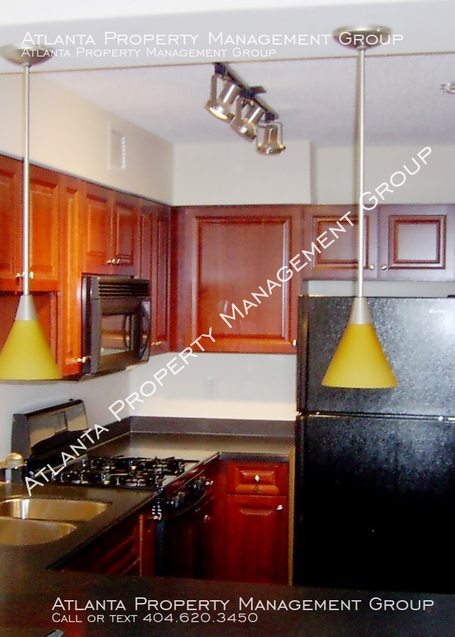 Building Photo - 2479 Peachtree Road NE Unit #1409