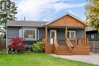 Building Photo - 1054 Roosevelt Rd