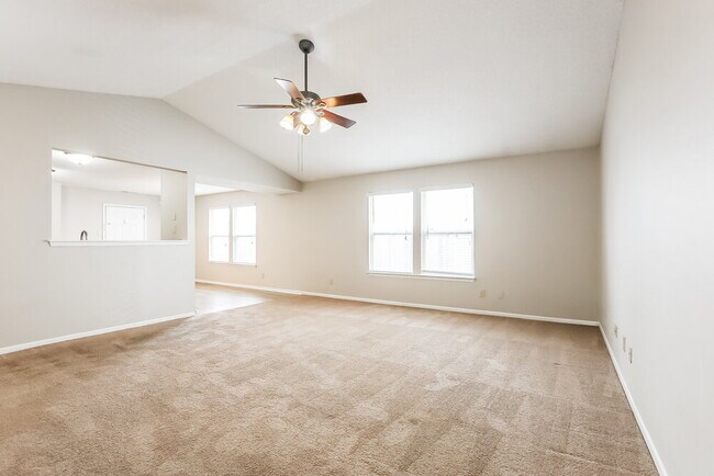 Foto del edificio - 14456 Orange Blossom Trail