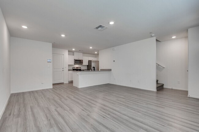 Foto del edificio - Welcome to a stunning recently built townh...