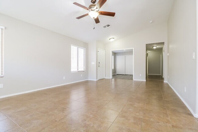 Foto del edificio - 16501 N 113th Ave