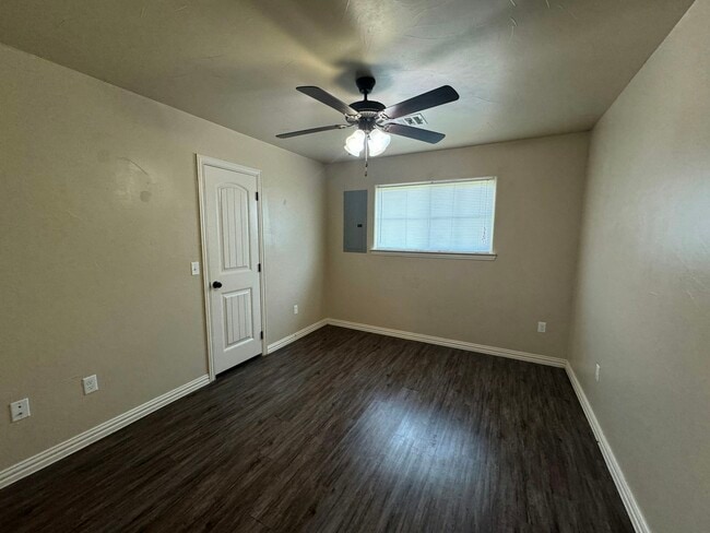 Foto del edificio - 9963 Deborah Ln