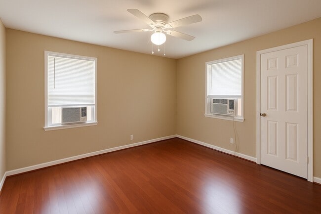 Building Photo - 610 N Vionett Ln