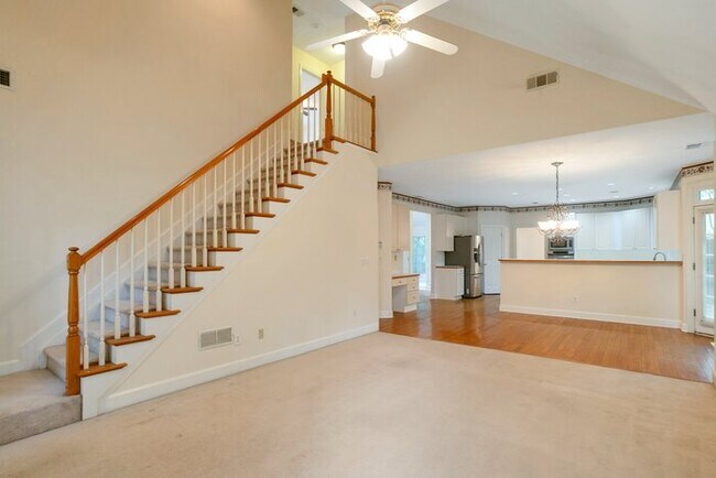 Building Photo - 515 Sweet Stream Trace
