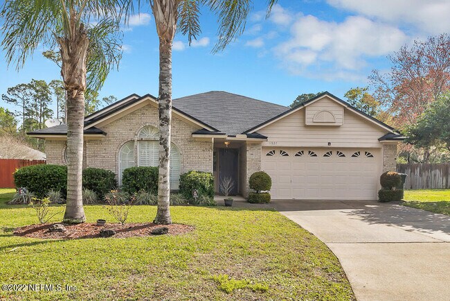 Building Photo - 11927 Blue Spruce Ct