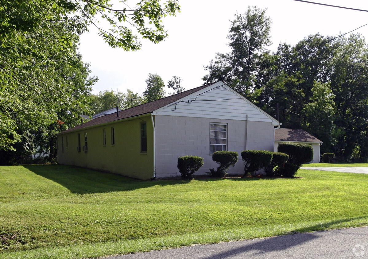 Building Photo - 5685 Andrews Rd