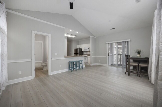Foto del edificio - 1 Bedroom Condo in Myrtle Beach with Elevator