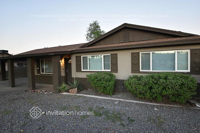Foto del edificio - 3326 W Larkspur Dr