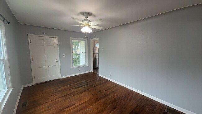 Building Photo - 2723 Eldora Dr