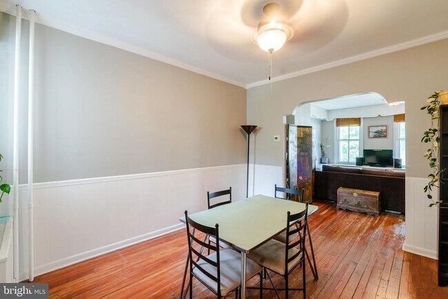 Building Photo - 456 Lyceum Ave