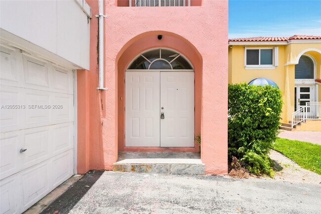 Foto del edificio - 8684 NW 1st St