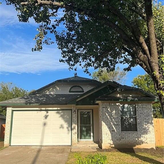Primary Photo - 1418 Alma Dr