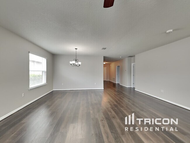 Building Photo - 1421 Wallace Manor Pass Winter Haven FL