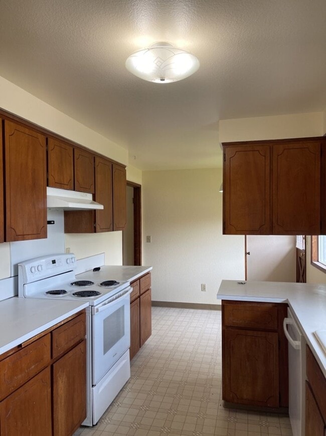 Building Photo - COMING SOON!!!  Fantastic 4 Bedroom Home on Blueberry Hill in Hazel Dell!