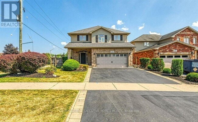 Building Photo - 47 Southwood Cres