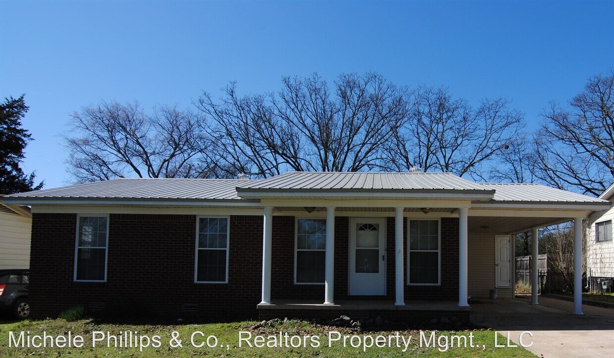 Primary Photo - 3 br, 1 bath House - 8001 Pinto Trail