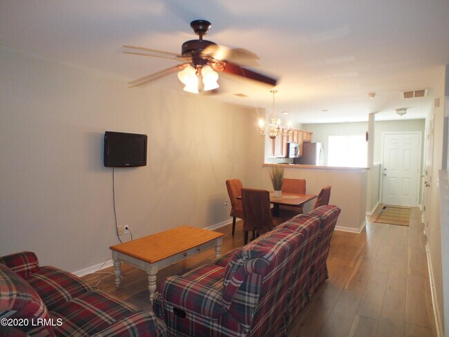 Foto del edificio - 522 Candida Dr