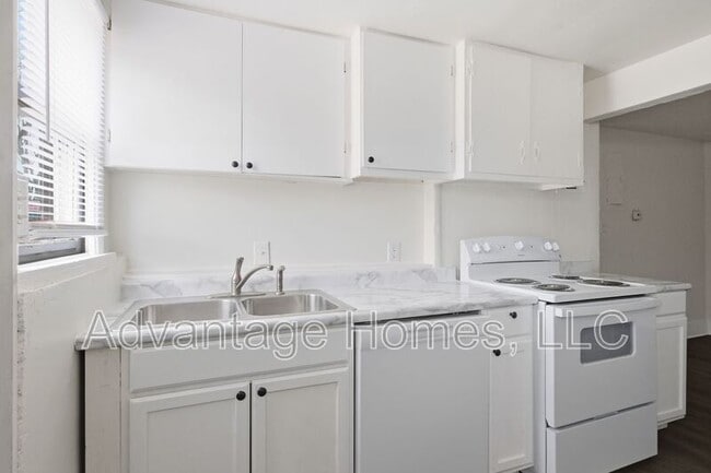 Foto del edificio - 1015 N Scott Ave