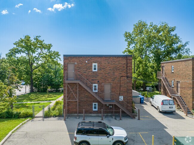 Photo du bâtiment - 708 Brant St