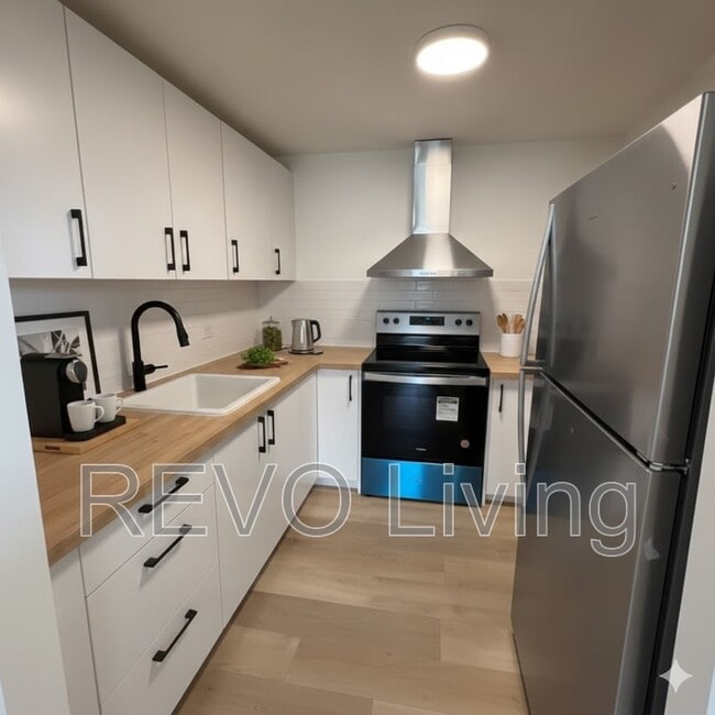 Building Photo - 137 Oakdale Ave