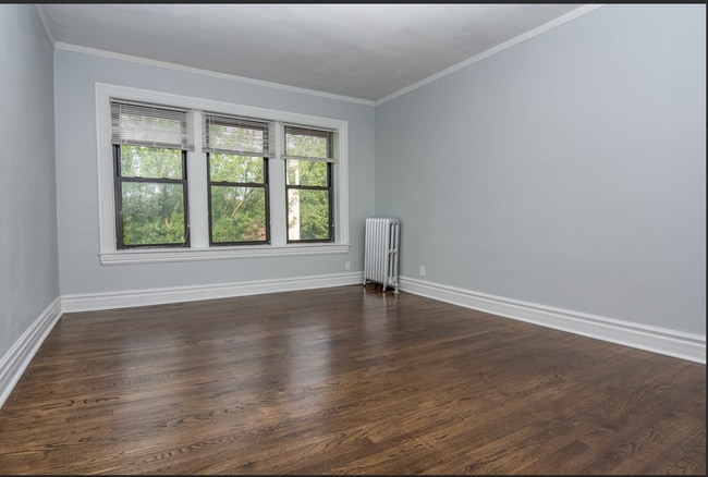 Foto del edificio - 121 E 71st St