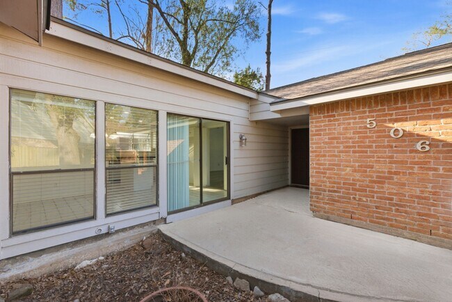 Foto del edificio - 506 Willow Wisp Cir