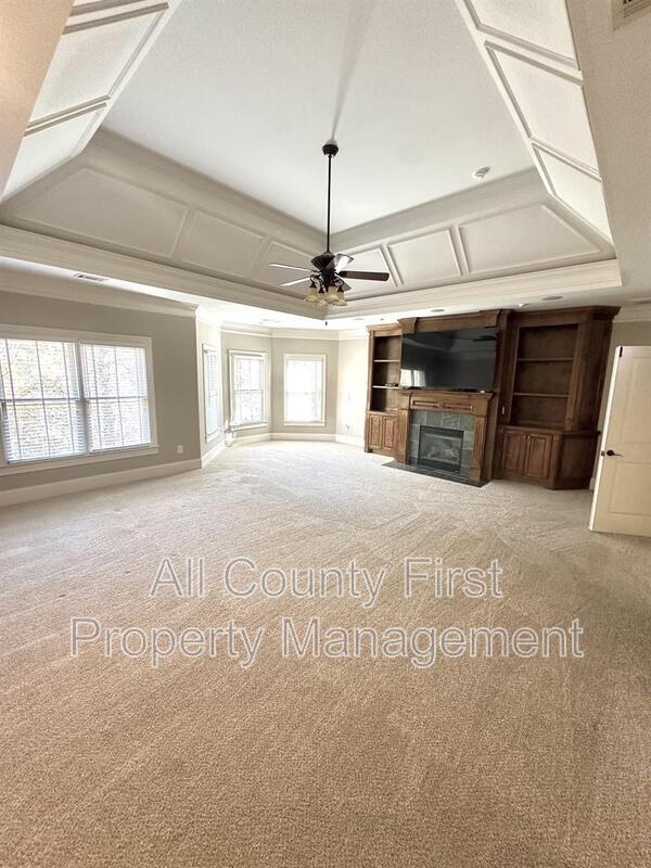 Building Photo - 4002 Moheb St SW