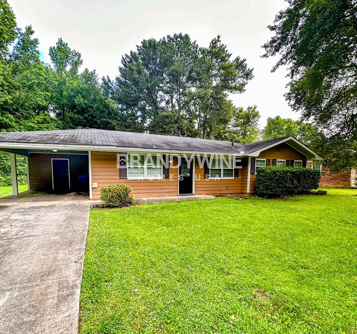 Primary Photo - MOVE IN SPECIAL - MOVE IN BY AUG 14TH AND ...